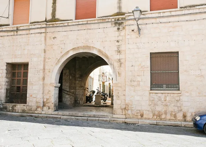 Porta Dei Mori